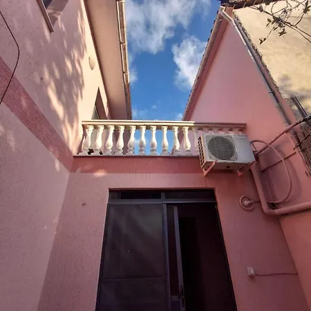 Bed & Breakfast Gex Tirana